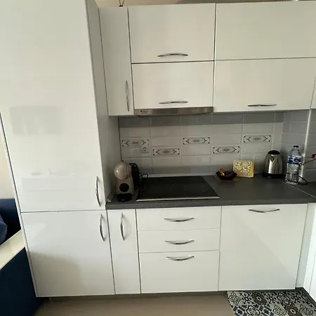 Varvara House Warna