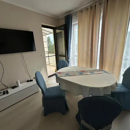 Varvara House Warna